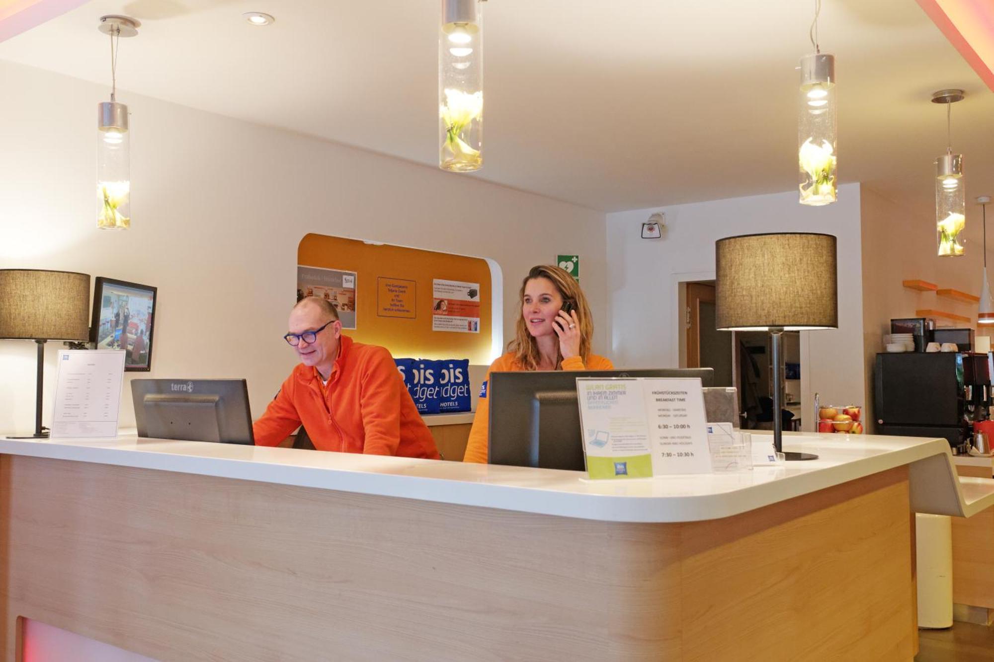 Ibis Budget Hotel Bonn Sued Koenigswinter Exterior photo